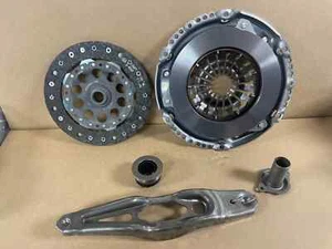 BMW 218i 1.5 F45 F46 MINI 1.5 F54 F55 F56 F57 CLUTCH KIT LUK BRAND NEW - Afbeelding 1 van 3