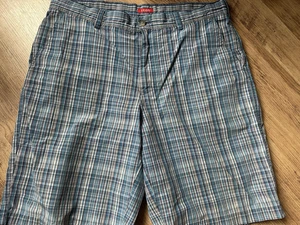 Izod Men’s Blue Check Cotton Shorts 36” Waist - Picture 1 of 3
