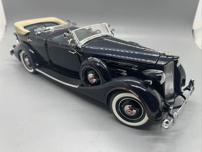 DANBURY MINT 1936 PACKARD TWELVE SPORT PHAETON 1/24 DIECAST SCALE - Image 1 of 4