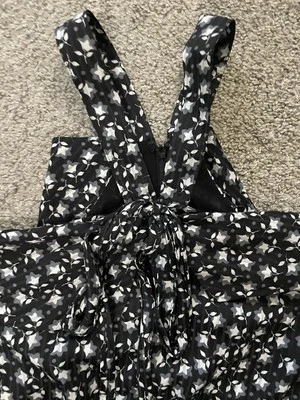 Pantalones Cortos Halter Para Mujer Grandes Ann Taylor Loft Negro/Blanco Floral Sin Mangas Foto 1 de 3