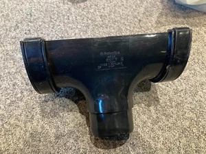 Poly-Rohr schwarz 112 mm halbrund Auslauf bis 68 mm Fallrohr UK Made Qualität - Bild 1 von 2
