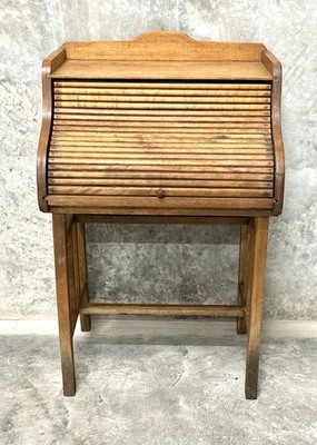 Escritorio de secretaria enrollable de madera vintage con superficie de escritura extraíble Foto 1 de 4