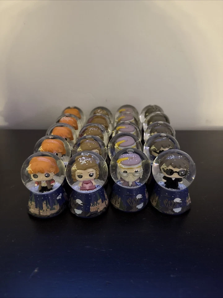 Mundo Mágico Funko Misterio Minis Harry Potter Globo de Nieve - Dumbledore Hermione Foto 1 de 1