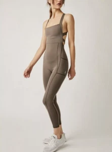 FP MOVEMENT Größe M My High Jumpsuit anthrazitbraun neu mit Etikett UVP 118 $ - Bild 1 von 12