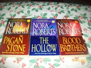 Lot of 3 Nora Roberts (The Sign of Seven Trilogy) Romantic Suspense Book - Bild 1 von 2