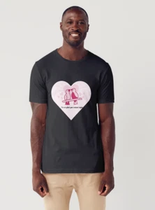 Valentines Unisex Heart T-shirt, Glad you swiped right, Black Medium - Picture 1 of 9