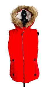Red Soft Quilted Hooded Vest Fleece Lined Faux Fur Trim Green Tea L/G Outdoor - Picture 1 of 14