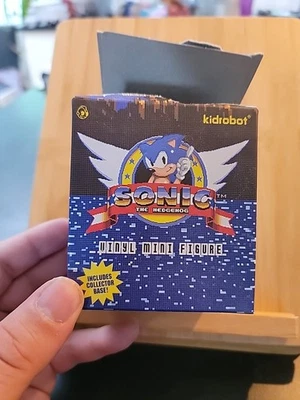 Sonic the Hedgehog Kidrobot Figure  "Sonic Running " - Image 1 of 4