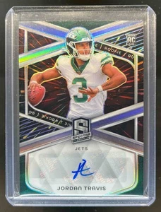2024 Spectra Jordan Travis Rookie Auto RC Hyper Auto #35/60 Jets - Zdjęcie 1 z 2