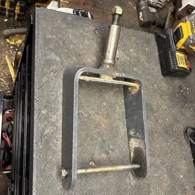 Kubota Zd18 Zd21 Zd28 Zero Turn Mower Front Fork Caster And bolt  - Image 1 of 3