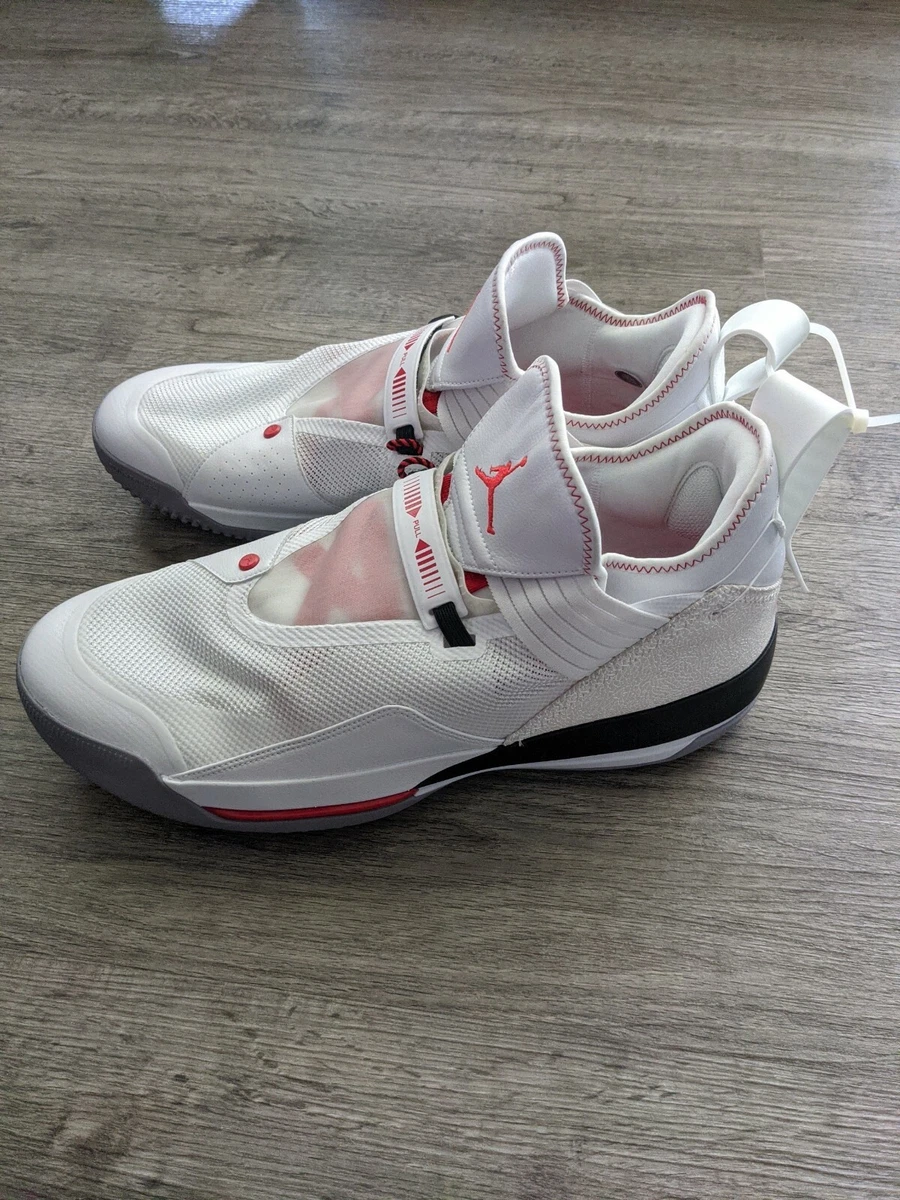 Jordan 33 SE Low White Cement for Sale | Authenticity Guaranteed