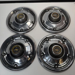 Vintage Chevy Truck Hubcaps Set of 4 Original 14” Center Caps 1967-1972 - Bild 1 von 18