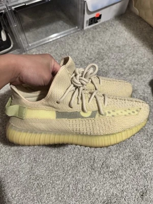 Adidas Yeezy Boost 350 V2 Foto 1 de 4