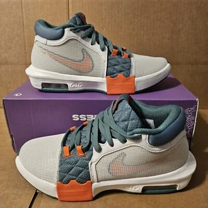 Nike Lebron Witness 8 Segel/Sicherheit Orange/Bicoasta Jugend Größe 6,5 FB2239 101 - Bild 1 von 10