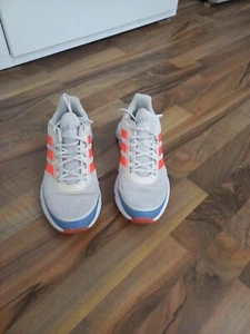 Schuhe - Bild 1 von 2
