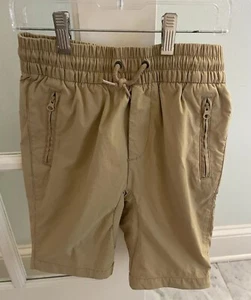 GAP Kids Khaki Shorts Boys Size Medium M 8-9 Nylon Spandex NEW Never Worn - Picture 1 of 10