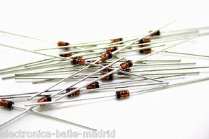 20x GENUINE FAIRCHILD 1N4732A 4.7V 1W ZENER DIODE DIODO DIODEN - Picture 1 of 1