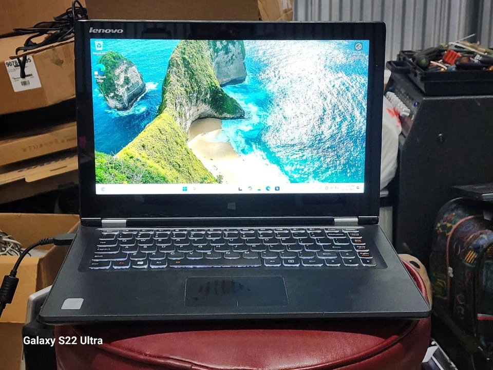 LENOVO YOGA 2 13.3'' PANTALLA TÁCTIL 360 MÓVIL RAM 4GB ALMACENAMIENTO 500GB (SSD) BONITO Foto 1 de 4
