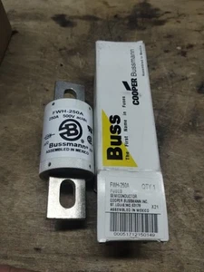 Fusibile BUSSMANN FWH-250A (FWH250A) 250 Amp / 500v ac/dc nuovo con scatola - Foto 1 di 2
