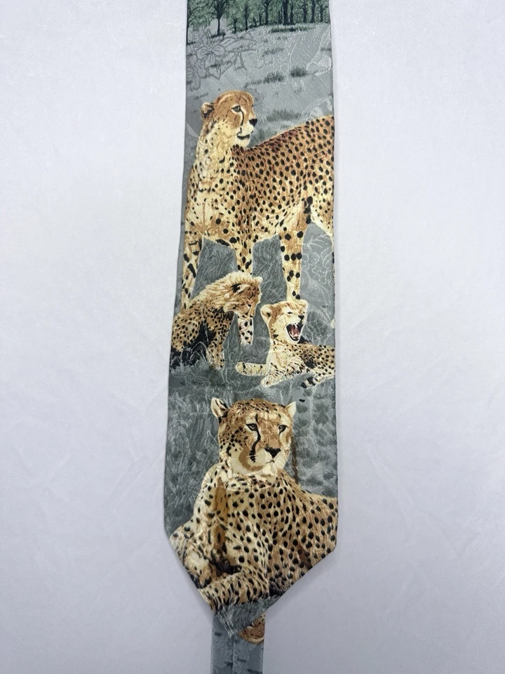 Gravata Vintage Espécies Ameaçadas Gravata Vintage Gravata de Seda Cheetahs - Imagem 1 de 4