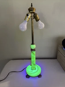 Vintage Jadeite Uranium Table Lamp Pull Cord Two Dual Socket Cast - Picture 1 of 16
