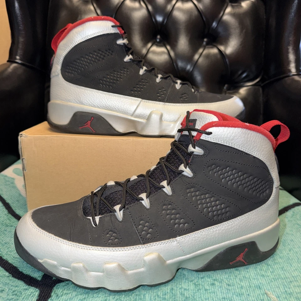 Talla 12 - Air Jordan 9 Retro Johnny Kilroy (302370-012) Foto 1 de 4