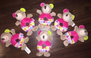 4 Stück- Babydream Rossmann Greifling Apfel Bunt Plüschtier Bär Maus Katze Pink - Picture 1 of 2