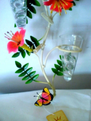Van Group UNDER The SUN Trumpet Wire Flower Wall Hanger NEW In Box UWF6098510 Cover