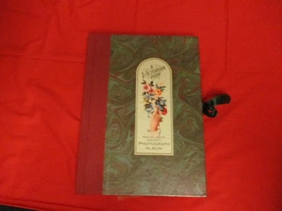 Album fotografico profumato 1990 A Victorian Posy Penhaligon - Immagine 1 di 4