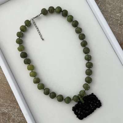 "Collar de cuentas colgantes de dragón tallado en jade jaspe de plata de ley 18-20""" Foto 1 de 4