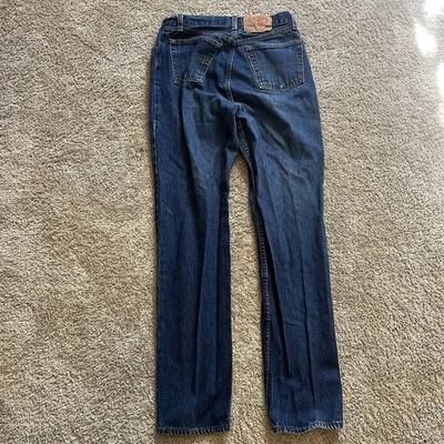 Jeans feminino vintage anos 70 Levis 501xx (28x31) botão mosca 26501 0158 EUA - Imagem 1 de 4