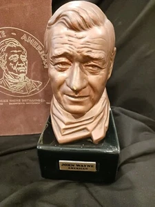 John Wayne Bust Bourbon Whiskey Decanter By Mike Wayne Distilling Co. Empty - Imagen 1 de 14