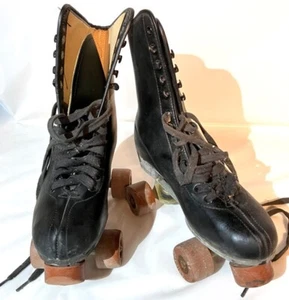 VINTAGE MENS BLACK ROLLER SKATES CHICAGO STOPPERS 76 SIZE 7 USA - Picture 1 of 11