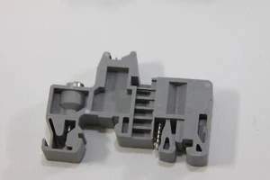 ABRAZADERA DE EXTREMO DE CONTACTO PHOENIX E-UK para bolsa de 6 mm DIN RAIL - Imagen 1 de 3