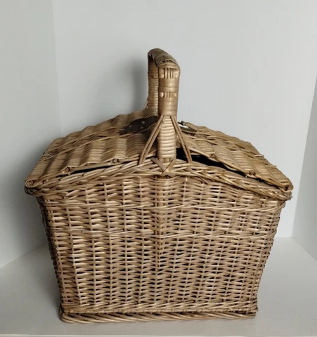 Vintage Double Lid Wicker PICNIC BASKET Leather & Knob Closure Cover