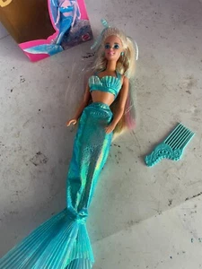 1991 Mattel MERMAID BARBIE DOLL Hair Changes to Rainbow colors NRFB #1434 - Bild 1 von 2