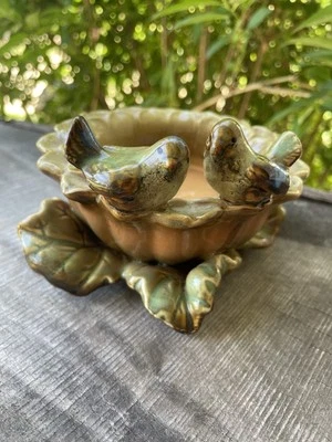 Керамическая глазурь блюдо с цветком лотоса с 2 сидящими птицами безделушка конфеты блюдо кормушка для птиц - Изображение 1 из 4