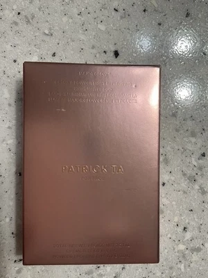  Iluminador reflectante de luz en polvo crema Patrick Ta Major Duo I Foto 1 de 2