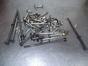 HONDA 400 BROS MOTORMUTTERN UND SCHRAUBEN - Bild 1 von 3
