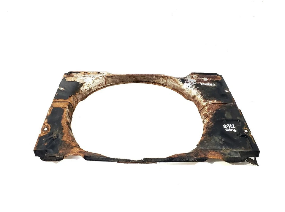 Chrysler Conquest 1987 OEM cubierta de radiador 2,6 L turbo superficie oxidada Foto 1 de 4