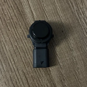 Sensor de aparcamiento original Valeo se adapta a VW Seat rojo 3Q0919297B - Imagen 1 de 4