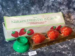 OLD VINTAGE AVON NATURES FRESH PETITE STRAWBERRIES CANDLE NEW w/ Box - Picture 1 of 4