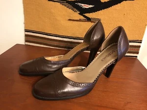 Vintage BCBGirls Heels Max Azria Brown Round Toe 6.5B Dark Academia - Picture 1 of 5