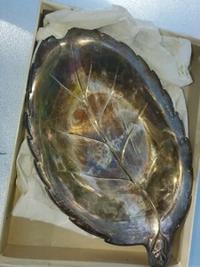 International Deep Silver Anniversary Rose Party Relish Tablett - Bild 1 von 3