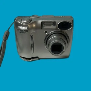 NIKON COOLPIX E4600 4.0 Megapixels 3x Zoom Digital Camera Tested Working Not SD - Picture 1 of 11