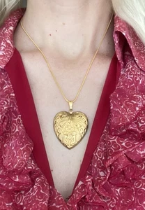 Vintage Gold Tone Metal Floral Heart Pendant Necklace New 18” gold Plated Chain - Picture 1 of 7