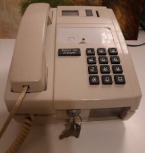 Älteres Münztelefon öffentliches Telefon Münzfernsprecher payphone