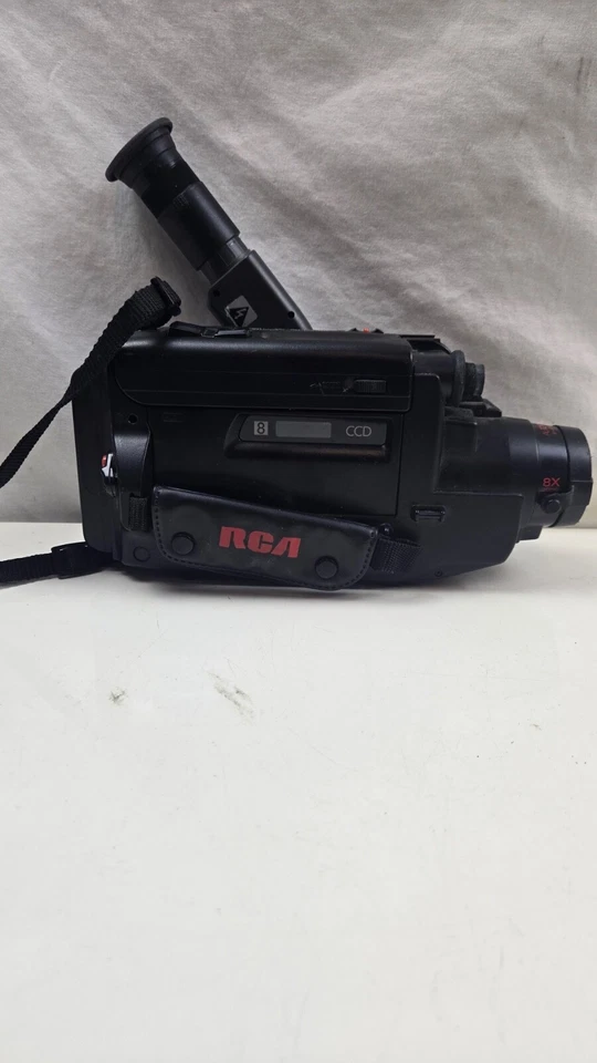 Vintge RCA Camcorder Black Viewfinder Zoom Function Cassette Slot Not Tested - Image 1 of 4