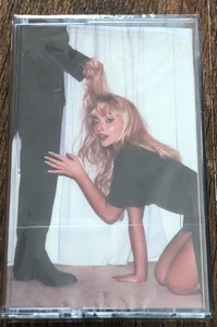Sabrina Carpenter Man's Best Friend Cassette Tape New Limited [Light Blue Shell] - Picture 1 of 2
