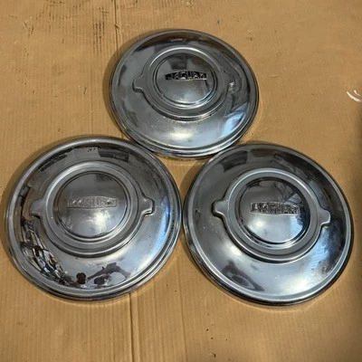 Juego de 3 tapacubos e insignias OEM Jaguar MK2 Foto 1 de 4